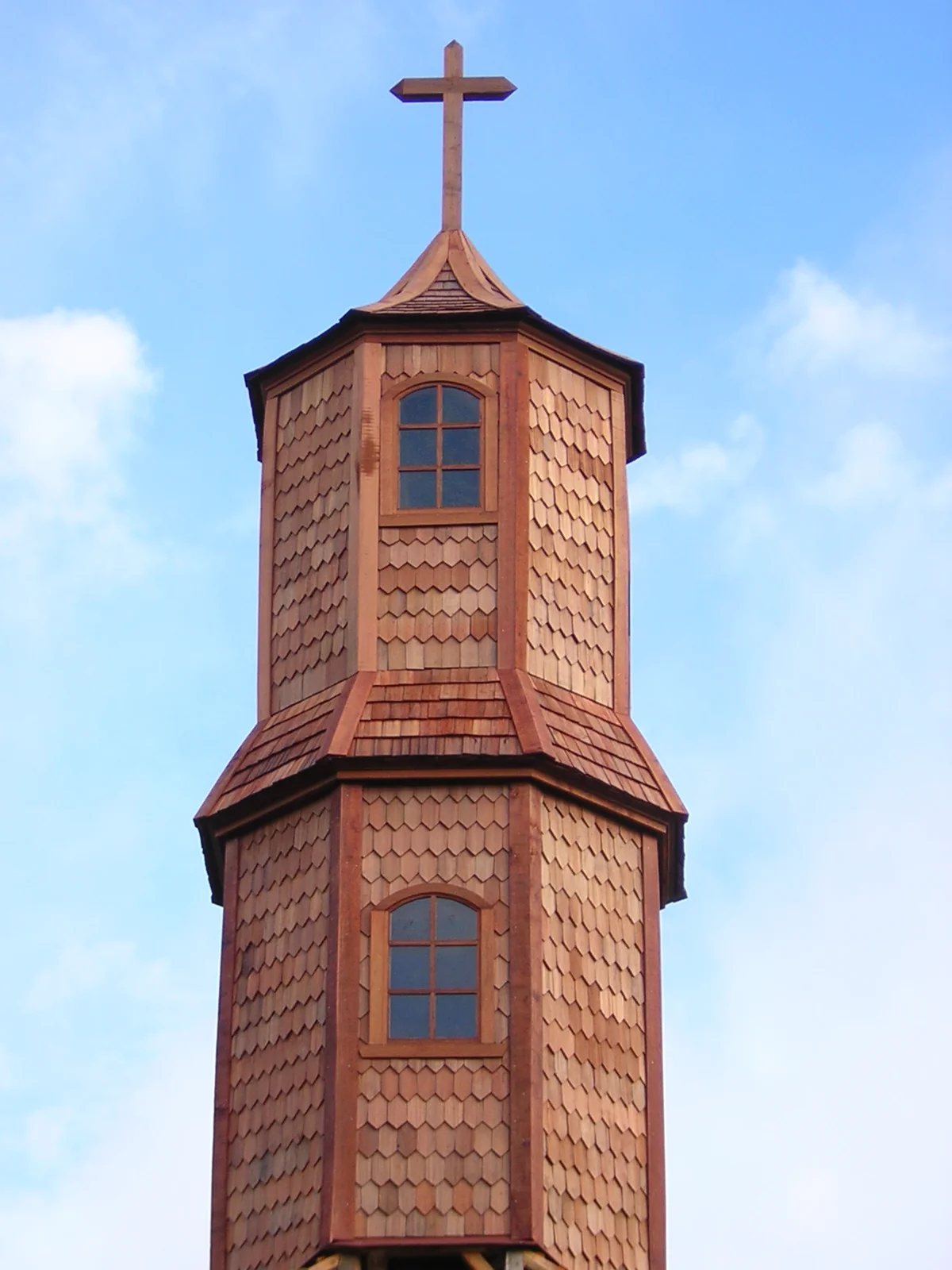 Restauración patrimonial Iglesia de Colo · Constructora Patrimonial Chiloé